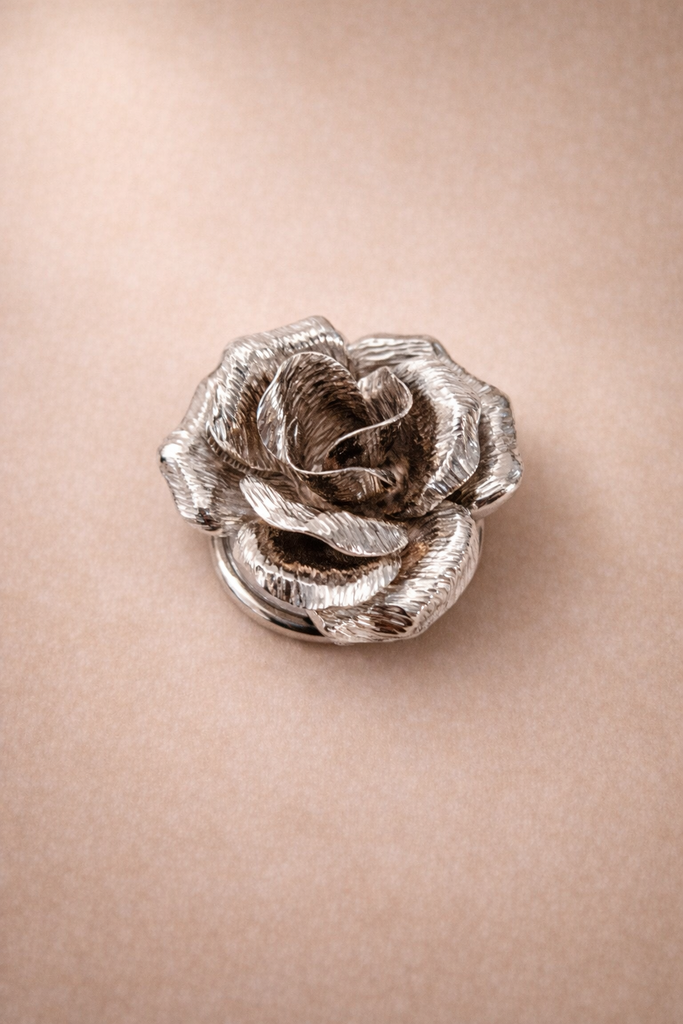 Élina Silver Rose Brooch – Babiche Bijoux